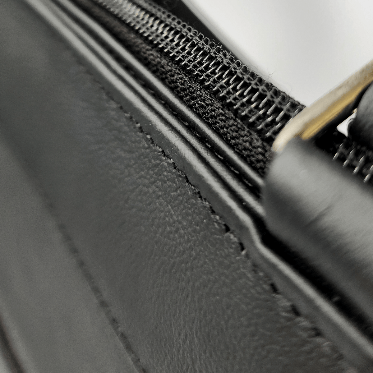 TP The Wave // Italian Leather Hand Bag