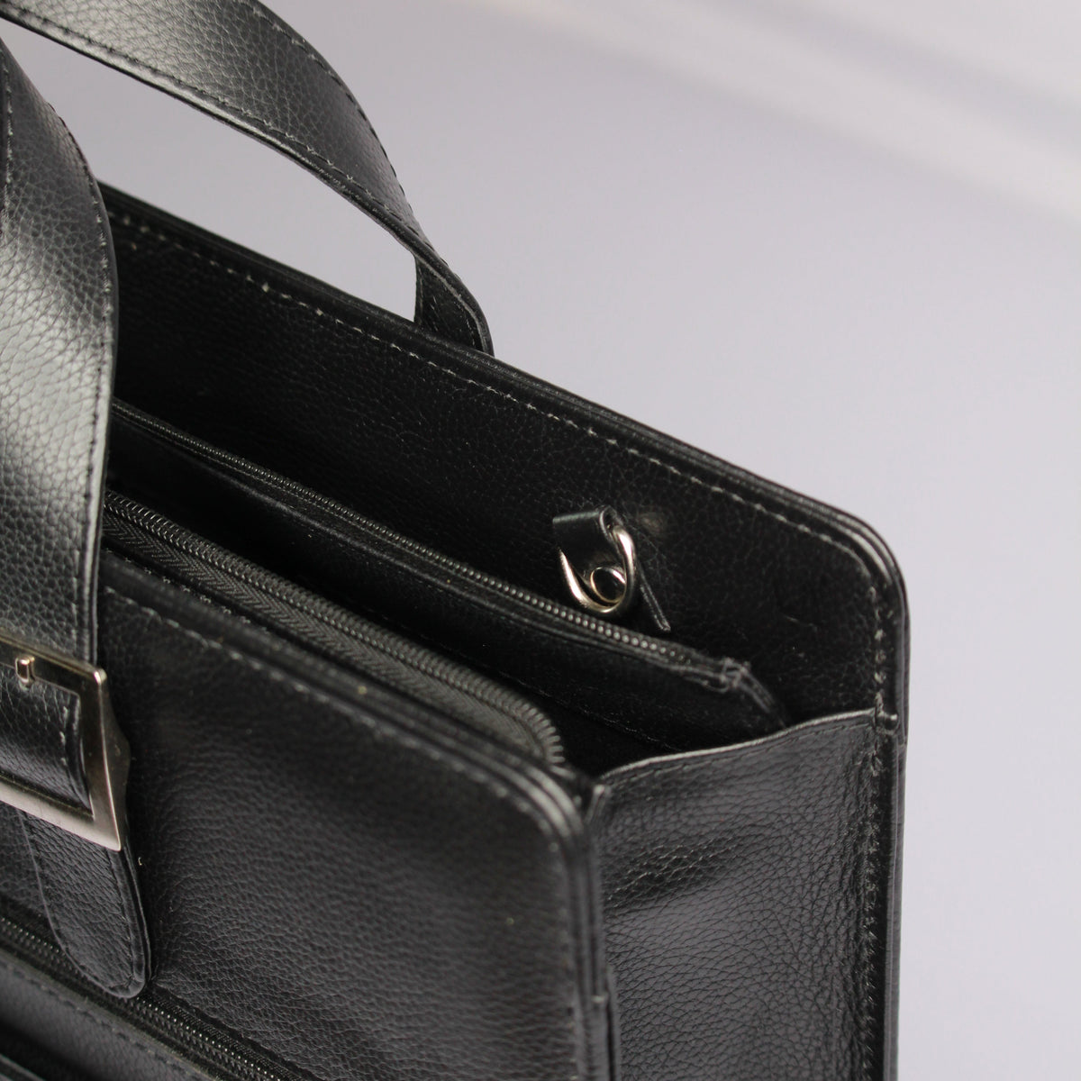 TP The Corporate Office // Laptop Bag
