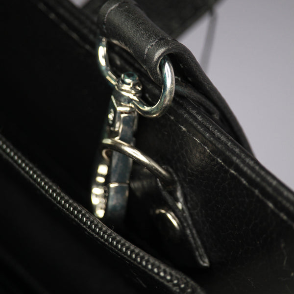 TP The Corporate Office // Laptop Bag