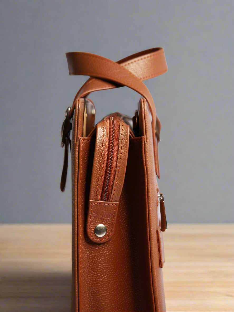 TP The Corporate Office // Laptop Bag